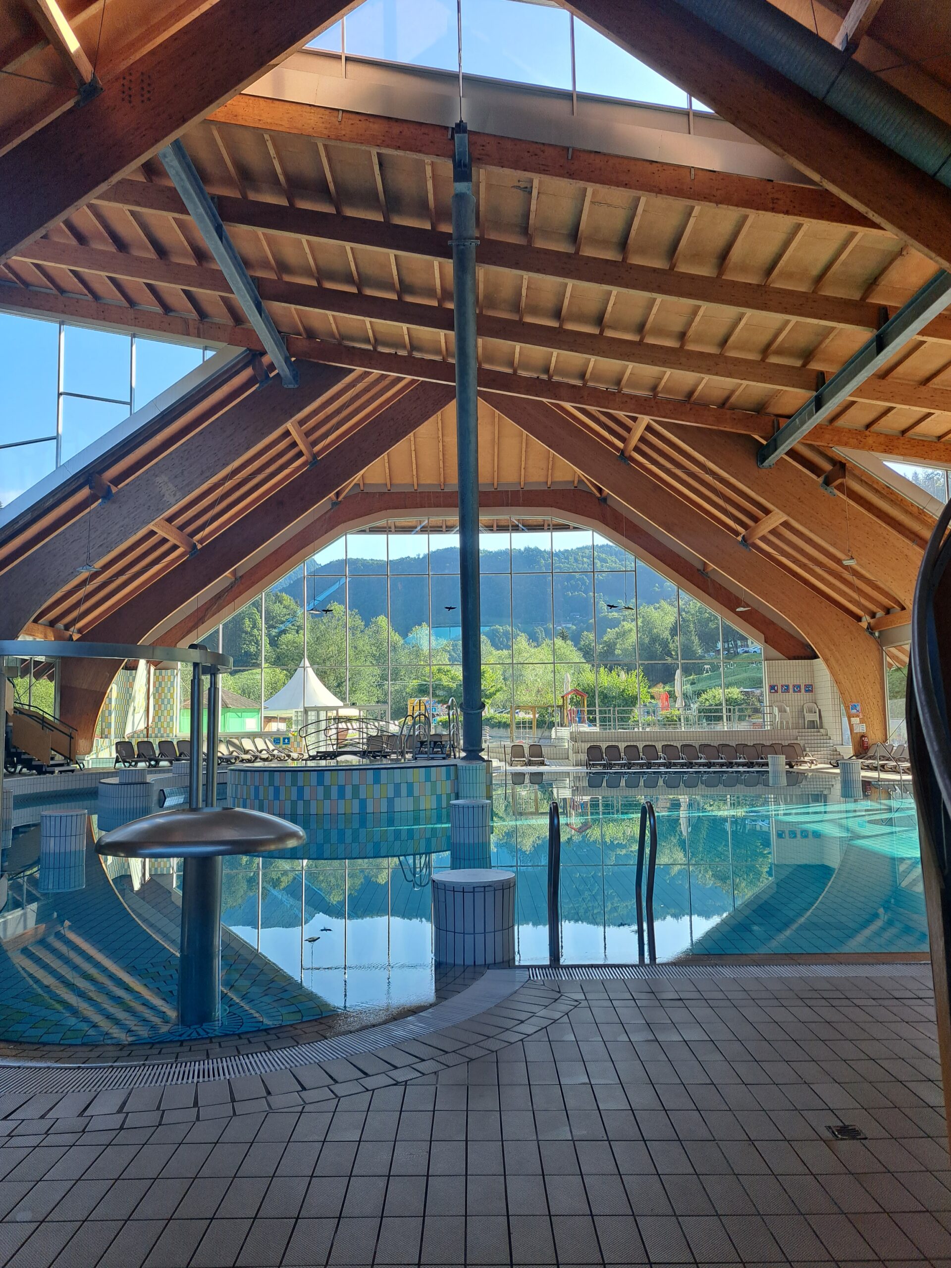 Celodnevna vstopnica s kosilom - Terme Snovik (Odprt tudi zunanji bazen!)