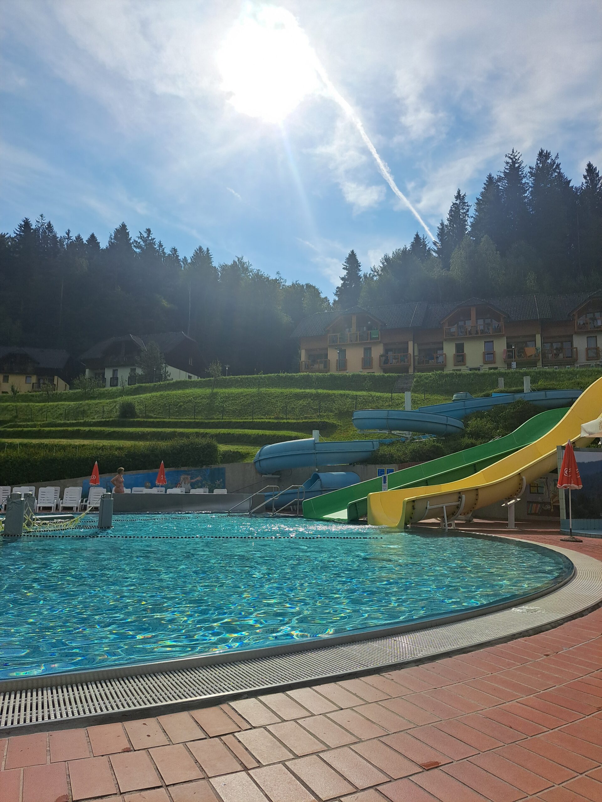 Celodnevna vstopnica s kosilom - Terme Snovik (Odprt tudi zunanji bazen!) - slika 2